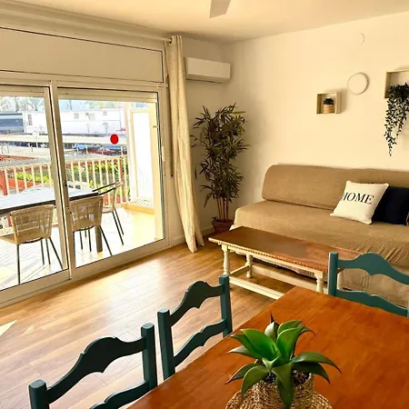 Hesperia Palmyra Apartman *